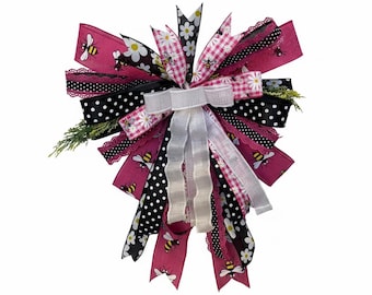 Bee and Daisy Wreath Bow, Farmhouse Spring Summer Decor, Pink Gingham Bow, Farmhouse Bow Wreath Topper, Bee Daisy Bow Decor, pink wreath bow