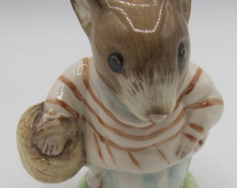 Border Fine Arts - Mrs Rabbit at Work - BP11 - Beartrix Potter