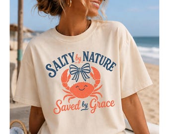 Salty by Nature Christian Beach Shirt Frauen Glaube Krabbe T-Shirt Grafik Religiöse Ozean Bekleidung Sommer Ferien Geschenk Kleidung Casual