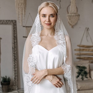 Bridal lace mantilla veil, Swiss dot tulle veil, Soft delicate off white wedding veil - Rowan