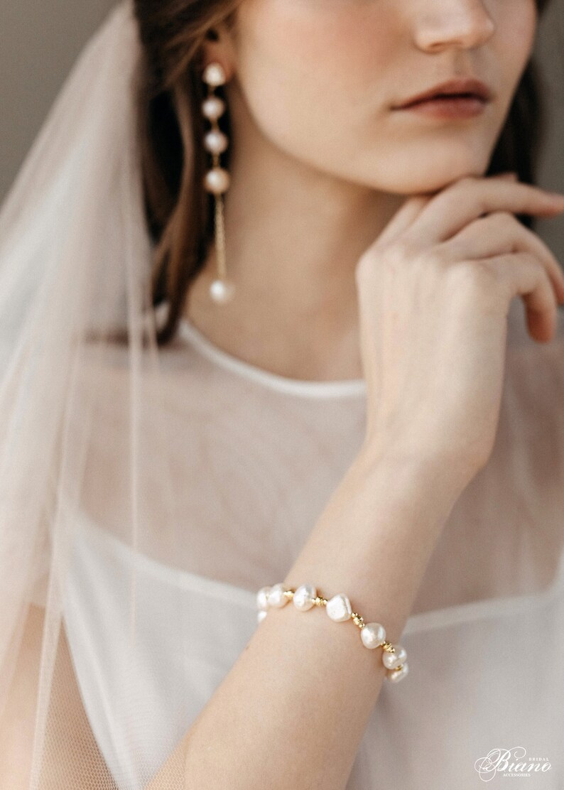 Bridal gold bracelet, Baroque pearl bracelet, Wedding jewelry pearl set, Freshwater Pearl Bracelet Kaia image 1