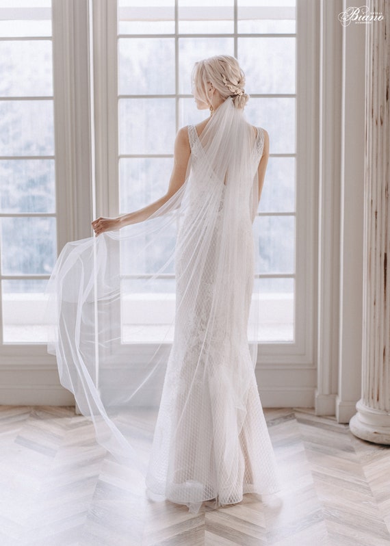 Soft Bridal Veil, Cut Edge Veil Ready to Ship, English Net  display picture 3