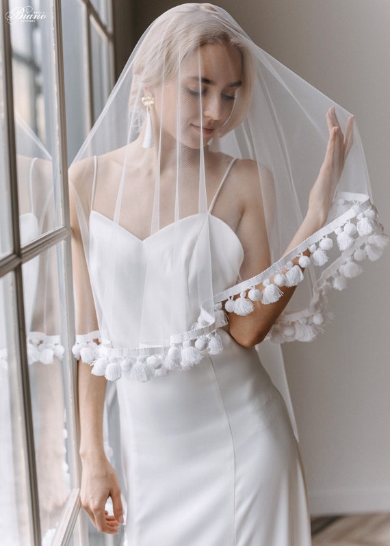 Bridal Veil, Fringe Veil, Boho Wedding, Veil Chapel Ivory  display picture 2