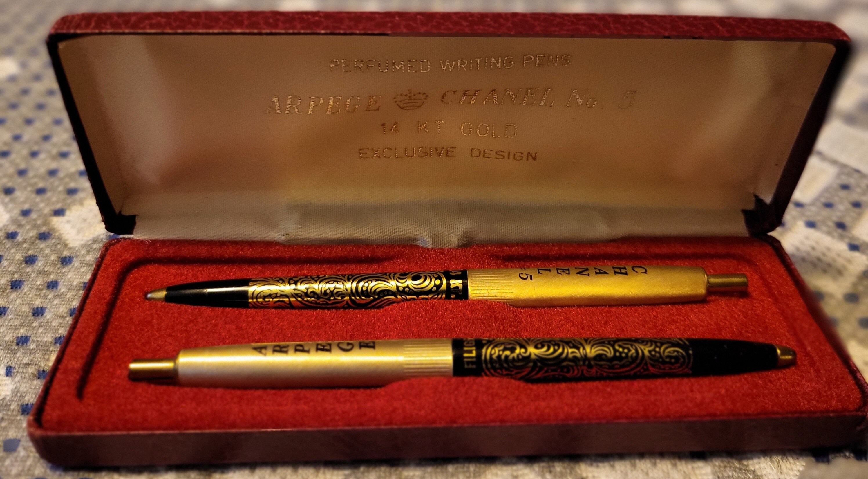 Vintage Arpege Chanel No 5 Perfumed Ink Pens 14 kt Gold Filigree Set W/  Case