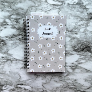 Book Review – 50 Review Page Notebook – Daisy