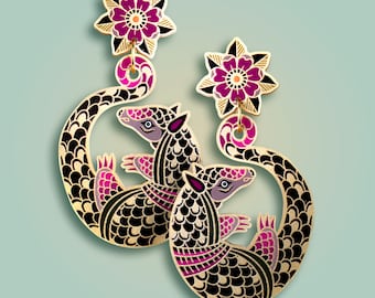 MY ARMADILLO DARLINGS ++ gold statement acrylic earrings oldschool style tattoo vintage gold rockabilly pangolin festival