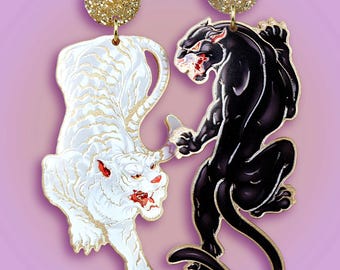 YIN, YANG & ROOOAAAARRRR ++ gold statement acrylic earrings oldschool style tattoo vintage gold rockabilly white tiger black panther big cat