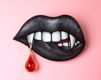 THIRSTY ++ gold statement acrylic brooch oldschool style tattoo jewelry pin vampire dracula mouth theeth blood drop gothic