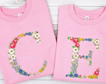 KIDS/YOUTH Floral Embroidery Initial Sweatshirt