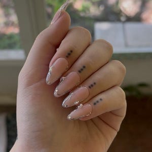 Chrome Press Ons | Dainty Nails | Pretty Summer Nails | 3D Art Press Ons | Classy Nails | Handmade Press Ons