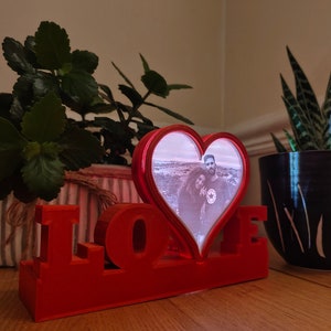 Valentine&#39;s gift, Personalised Heart shaped Lithophane lamp, custom made with photo, for her /him, led strip, 3D printed, battery operated