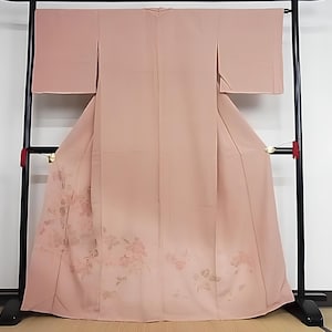 Rank S Vintage Silk Houmongi Kimono with Sagara Embroidery, A133