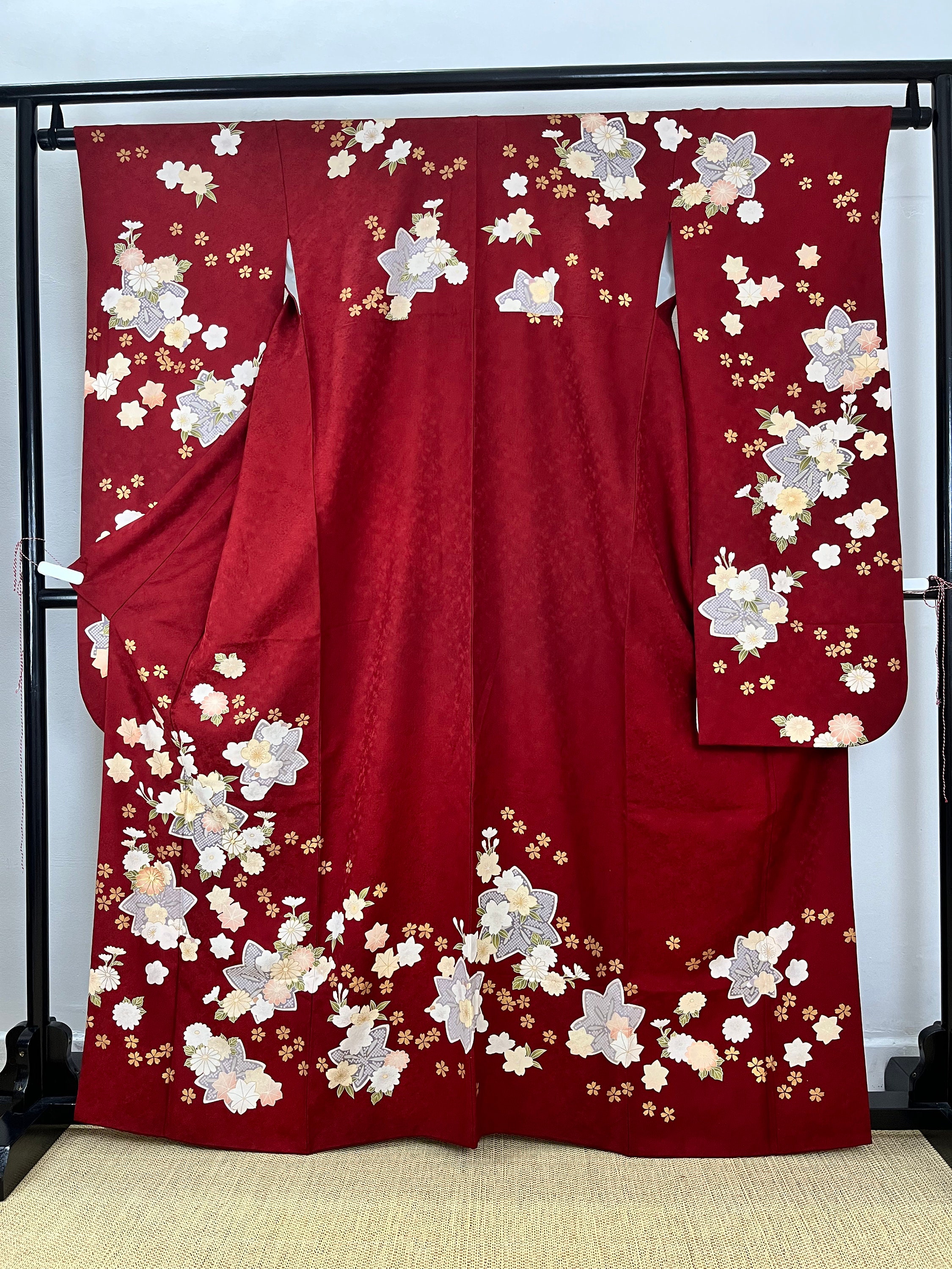 Handmade Wooden Kimono Stand, Kimono Display Rack, Kimono Hanger