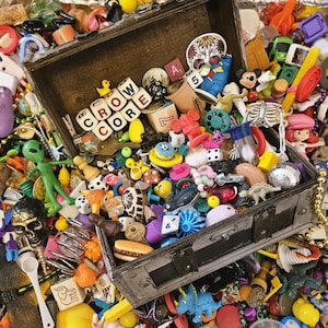 Crow Loot Mystery Bag, Objects for Your Inner Corvid, A Mix of Trinkets, Game Pieces, Beads, Charms, Small Toys, Mini Treasures & Oddities