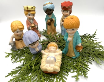 Nativity Scene, Children’s 7-piece Holy Family Taiwan J7896 Vintage Holiday Christmas Keepsake