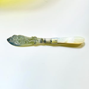 EPNS Barker Brothers Fish Knife Mother of Pearl Handle, Etched Blade