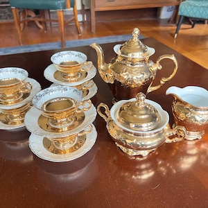 17-Piece Walbrzych / Wawel Small / Demi Tasse Gold Tea or Coffee or Espresso set, Made in Poland