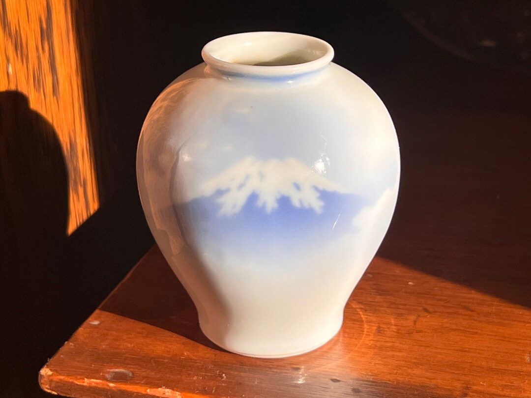 Fukagawa NYK Line Miniature Vase, Mt Fuji, Steamship Souvenir