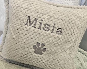 MEDIUM (14in x 14in) Personalised Embroidered Pet Pillowcase Cushion. Puppy / Dog Kitten / Cat