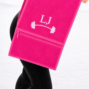 Personlig gymhandduk, broderat namn, skivstångsdesign, dragkedja, träningspresent