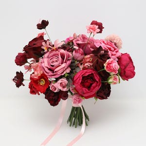 Bouquet de mariée A&F bordeaux, pivoine rouge foncé, renoncule rose - bouquet de mariée romantique automne hiver - fleurs de mariage rustique