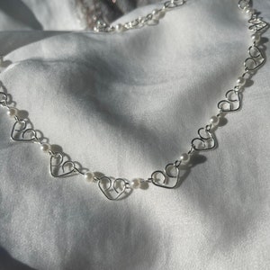 Heart pearl necklace