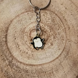 Happy Penguin Keyring | Keychain | Keyring | Charm | Pendant for keys and bags for fans of penguins