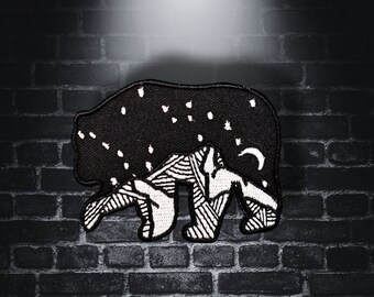 ARCTIC GUARDIAN - Iron on Patch - @thepatchalley