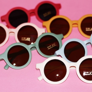 Kids Chic Sunglasses Bundles/ Girls Boys Birthday Get Together Party Favors / Personalized Name Kids Sunnies Bundle