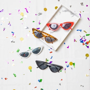 Retro Slim Cat Eye Sunglasses Bach Party Gifts / Bachelorette Retro Personalized Sunglasses / Custom Bridesmaids Winged Sunglasses Favors