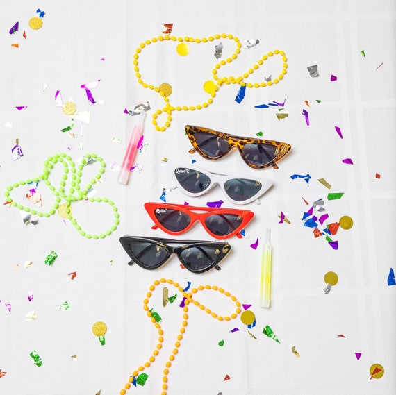 Vintage Retro Cat Eye Sunglasses Triangle Rave Shades  display picture 1