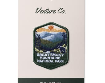 Great Smoky Mountains National Park Iron-On Embroidered Patch | Scenic Souvenir for Outdoor Enthusiasts, Hikers, and National Park Lovers