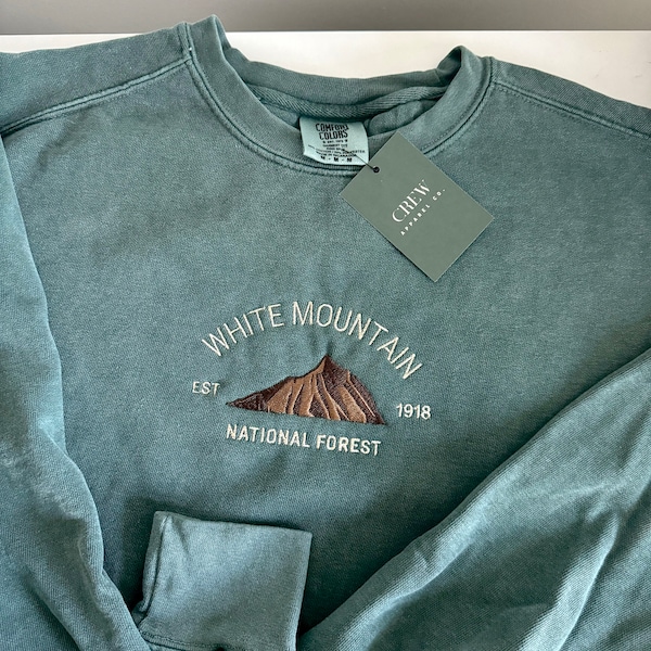 White Mountain National Forest Embroidered Sweatshirt | High Quality | Crewneck | Unisex | Travel | Embroidery | New Hampshire