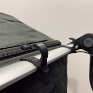 Ganchos universais para Thule Urban Glide (1, 2, 3, 4), reboques de bicicleta Chariot, para bolsas, mochilas, capacetes, etc., montados sem ferramentas