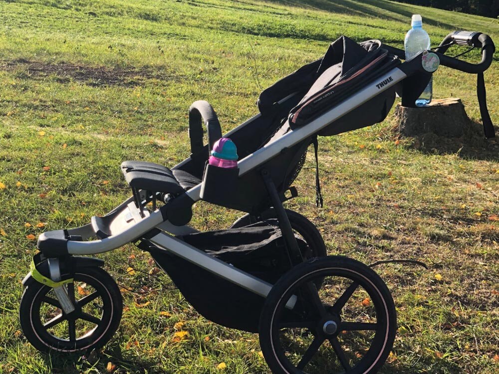 Thule Urban Glide 2 Child Drink Holder, Stroller Attachment to a Child's  Handrail Using the Included Adapter - Etsy