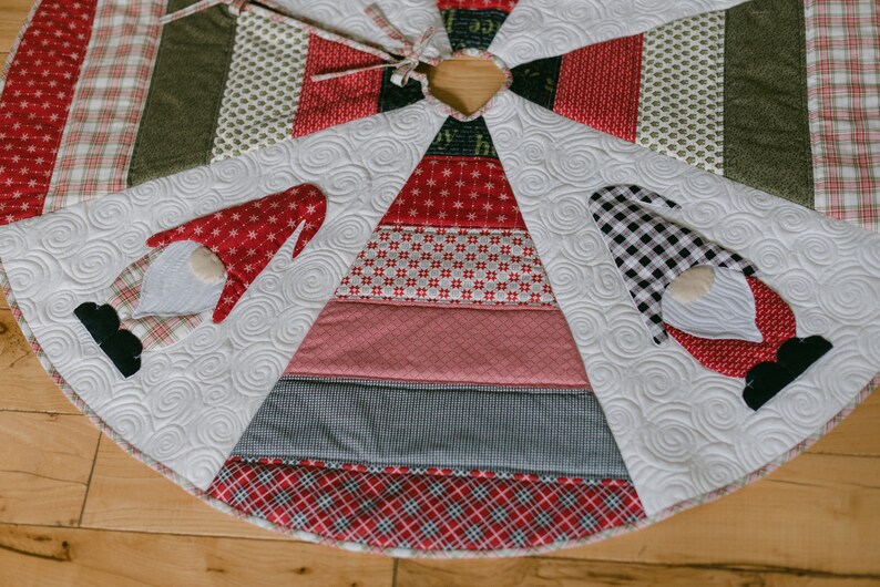 All Around Gnomes Christmas Tree Skirt Pattern DIGITAL Etsy