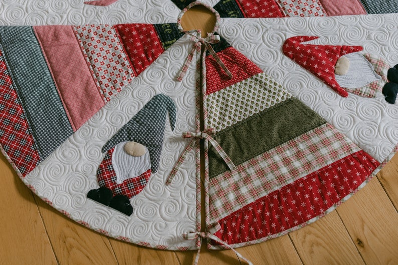 All Around Gnomes Christmas Tree Skirt Pattern DIGITAL Etsy