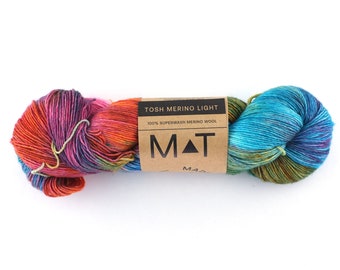 Tosh Merino Light, Clue Board, prismatic rainbow shades, superwash fingering yarn