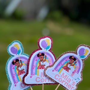 Gracie’s corner cupcake toppers