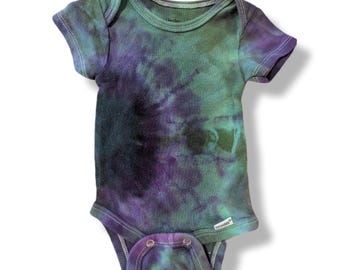 Newborn Purple Sunflower Baby Tie Dye Onesie