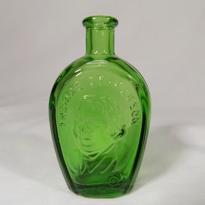 vintage Wheaton vert « Thomas Jefferson » petit vase bouteille de whisky en verre