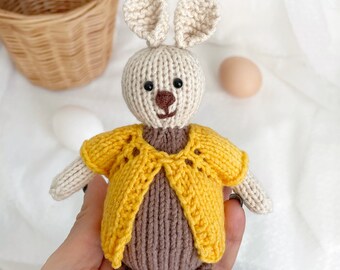 Easter bunny egg warmer KNITTING PATTERN on two straight needles for Easter decor