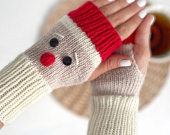 KNITTING PATTERN Fingerless gloves for women