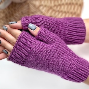 KNITTING  PATTERN Fingerless gloves for women: PDF instant download
