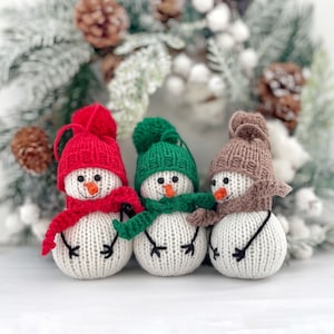 Snowman knitting pattern on two straight knitting needles for Christmas tree decor