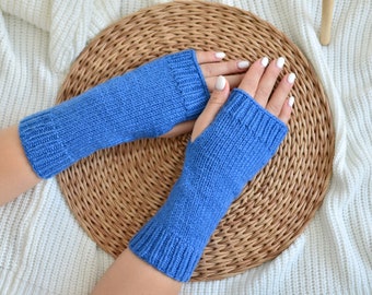 KNITTING  PATTERN Fingerless gloves for women: PDF instant download