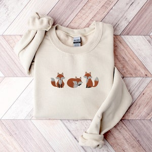 Embroidered Fox Sweatshirt, Fox Shirt, Fox Sweatshirt, Fox Lover Gift, Animal Lover Sweatshirt, Forest Sweatshirt, Cottage Core Sweatshirt