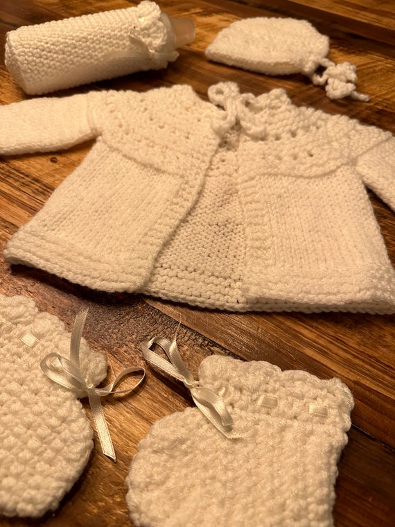 Crocheted baby set