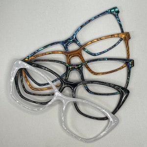 Adornos perlados para gafas