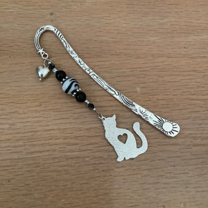 Beautiful New Metal Bookmark Embellished with Beads and a Cat and Heart Charm